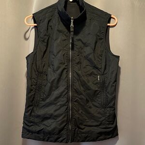 Facconable Black Quilted Zip-Front Women's Vest